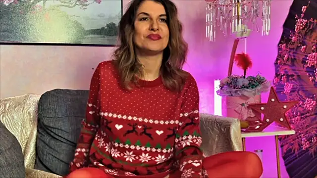 Selena Sweetie online show from 12.17.25