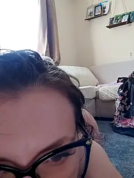 Milky flexy cat online show from 03.19.25