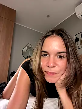 JuicyFruits93 online show from 11.28.25