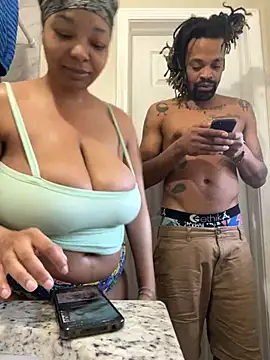 Snapshot of 1BeautyN1Beast chatting on 12.13.24 1BeautyN1Beast online show from 12.13.24