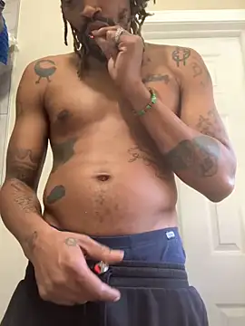 Snapshot of 1BeautyN1Beast chatting on 12.18.24 1BeautyN1Beast online show from 12.18.24