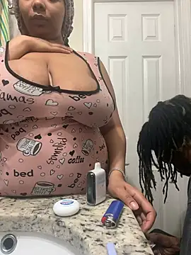 Snapshot of 1BeautyN1Beast chatting on 12.22.24 1BeautyN1Beast online show from 12.22.24