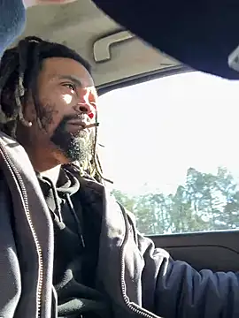 Snapshot of 1BeautyN1Beast chatting on 12.24.24 1BeautyN1Beast online show from 12.24.24