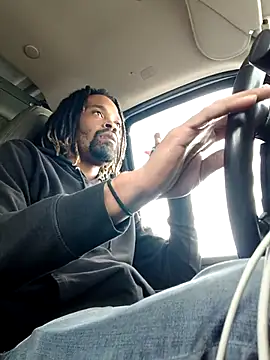 Snapshot of 1BeautyN1Beast chatting on 03.04.25 1BeautyN1Beast online show from 03.04.25