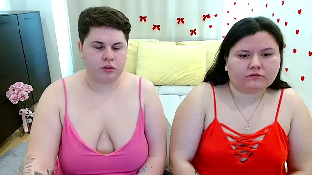 BeckyAndHellen online show from 11.01.25