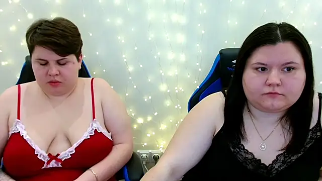 BeckyAndHellen online show from 02.04.26