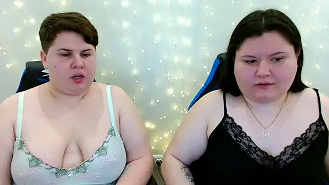 BeckyAndHellen online show from 02.15.26