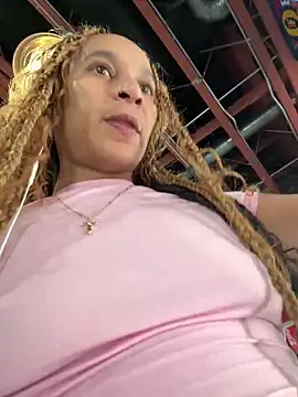 Shuggabutt online show from 09.20.25