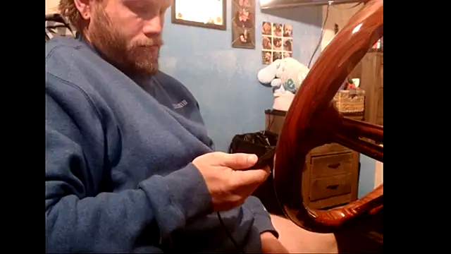 Snapshot of long_thinmint86 chatting on 10.08.25 long thinmint86 online show from 10.08.25