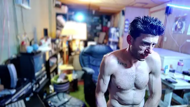 Snapshot of savageconfidence chatting on 10.03.25 savageconfidence online show from 10.03.25