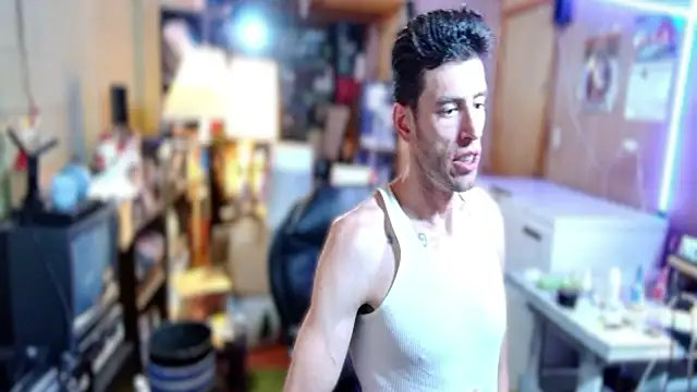 Snapshot of savageconfidence chatting on 10.07.25 savageconfidence online show from 10.07.25