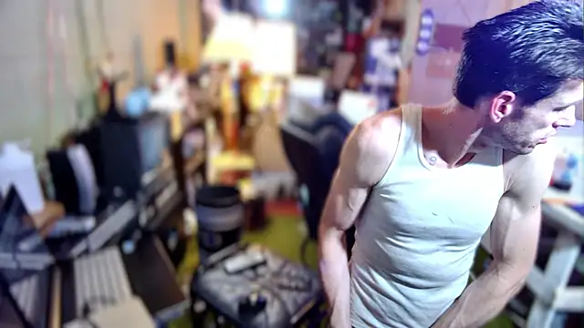 Snapshot of savageconfidence chatting on 10.08.25 savageconfidence online show from 10.08.25