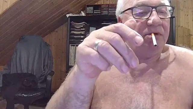 Snapshot of biggandybig chatting on 02.03.26 biggandybig online show from 02.03.26