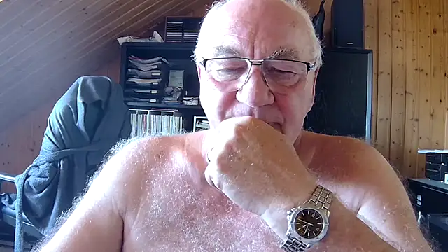 Snapshot of biggandybig chatting on 06.24.26 biggandybig online show from 06.24.26