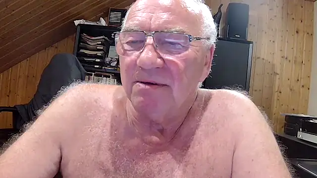 Snapshot of biggandybig chatting on 06.27.26 biggandybig online show from 06.27.26