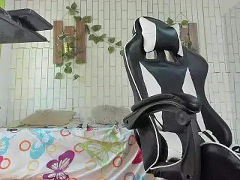 Snapshot of jacksson_lawrence chatting on 01.26.25 jacksson lawrence online show from 01.26.25