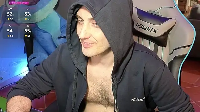 Snapshot of Gil_gamesh90 chatting on 03.22.25 Gil gamesh90 online show from 03.22.25