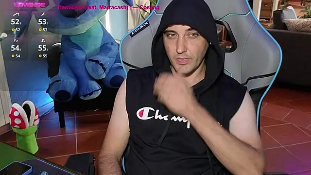 Snapshot of Gil_gamesh90 chatting on 09.15.25 Gil gamesh90 online show from 09.15.25