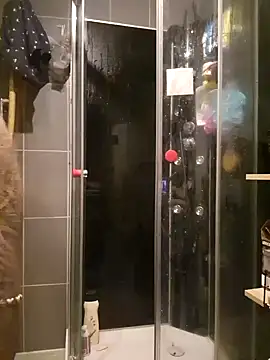 RomWoolf online show from 01.11.25