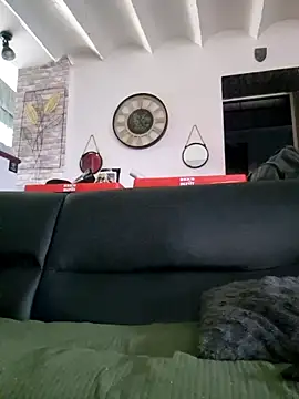 RomWoolf online show from 09.22.25