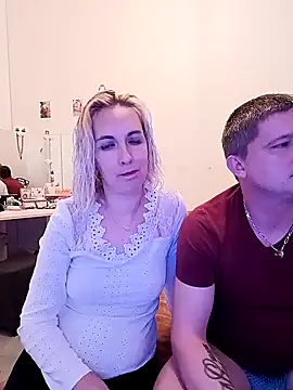 Snapshot of leplaisirdudesir chatting on 12.17.24 leplaisirdudesir online show from 12.17.24