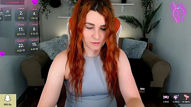 YrKiraXO online show from 01.24.25