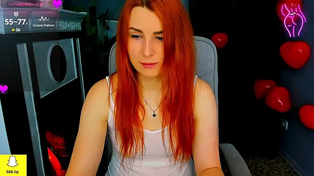 YrKiraXO online show from 02.15.25