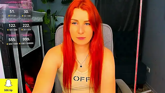 YrKiraXO online show from 02.26.25