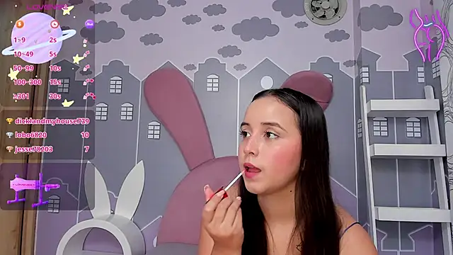 Snapshot of Alisson_sweet18_ chatting on 02.11.25 Alisson sweet18 online show from 02.11.25