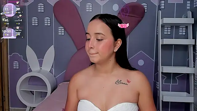 Snapshot of Alisson_sweet18_ chatting on 03.03.25 Alisson sweet18 online show from 03.03.25