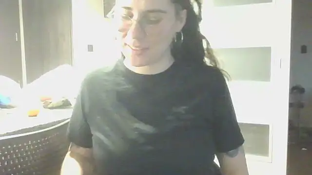 Snapshot of atenealovve_77 chatting on 11.03.25 atenealovve 77 online show from 11.03.25