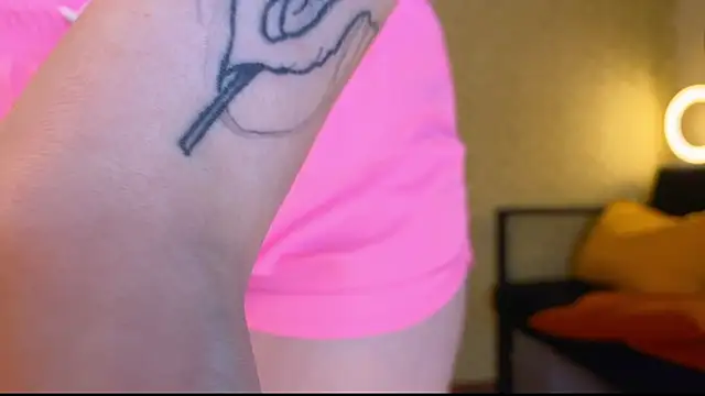 EmmyAmbros online show from 10.04.25