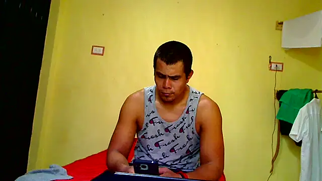 Snapshot of lozter345 chatting on 09.15.25 lozter345 online show from 09.15.25