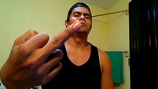 Snapshot of lozter345 chatting on 10.20.25 lozter345 online show from 10.20.25