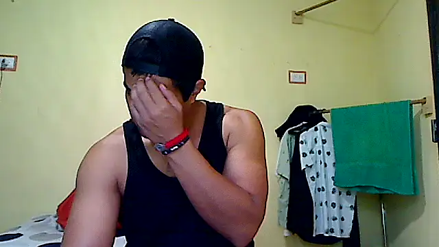 Snapshot of lozter345 chatting on 10.20.25 lozter345 online show from 10.20.25