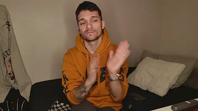 Snapshot of JackDesFeux chatting on 01.14.25 JackDesFeux online show from 01.14.25