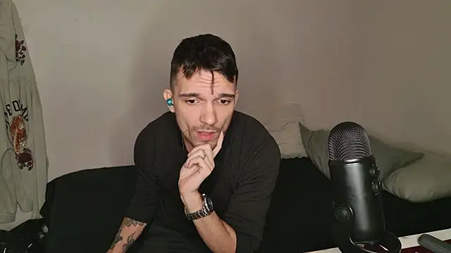 Snapshot of JackDesFeux chatting on 03.04.25 JackDesFeux online show from 03.04.25