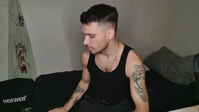 Snapshot of JackDesFeux chatting on 03.08.25 JackDesFeux online show from 03.08.25