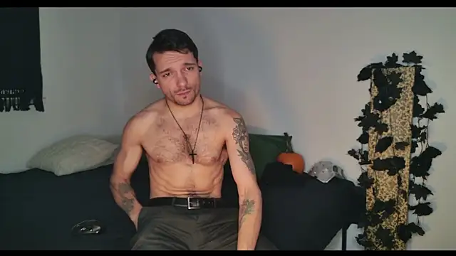 Snapshot of JackDesFeux chatting on 10.04.25 JackDesFeux online show from 10.04.25