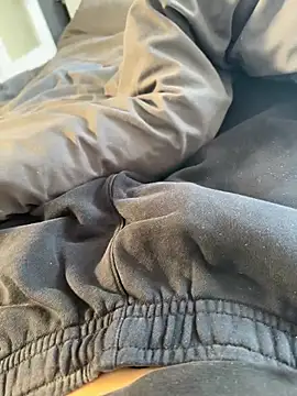 Snapshot of dickerschwanz2201 chatting on 03.18.25 dickerschwanz2201 online show from 03.18.25