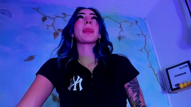 SaturnooStonee online show from 04.02.26