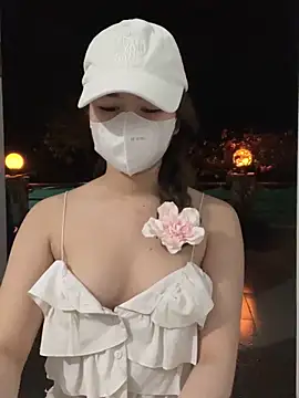 BabyThree  online show from 01.03.25