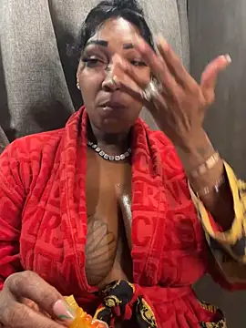 Snapshot of CUMQUEEN-XXX69 chatting on 09.14.25 CUMQUEEN-XXX69 online show from 09.14.25