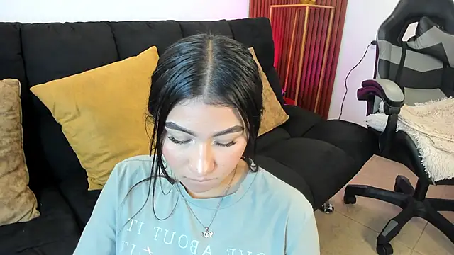 Snapshot of Zayda_1 chatting on 09.29.25 Zayda 1 online show from 09.29.25