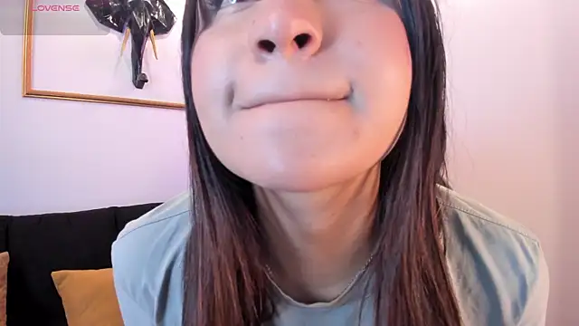 Snapshot of Zayda_1 chatting on 10.14.25 Zayda 1 online show from 10.14.25