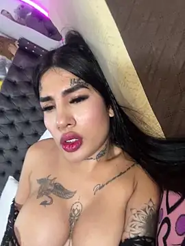 Snapshot of saragill323 chatting on 03.05.25 saragill323 online show from 03.05.25