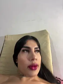 Snapshot of saragill323 chatting on 03.12.25 saragill323 online show from 03.12.25