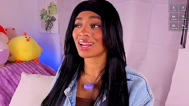 Snapshot of Heily_Fox chatting on 11.08.25 Heily Fox online show from 11.08.25