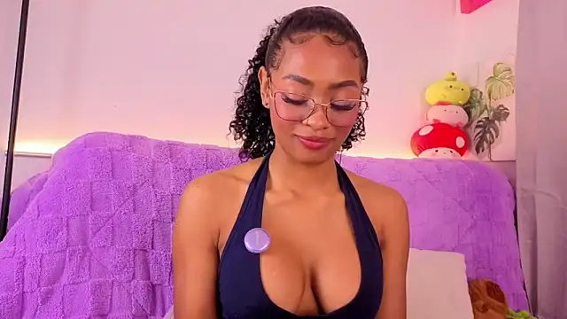 Heily Fox online show from 02.04.26