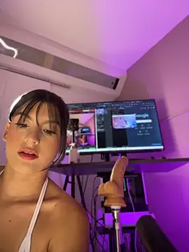 Snapshot of aria_greco chatting on 05.01.26 aria greco online show from 05.01.26